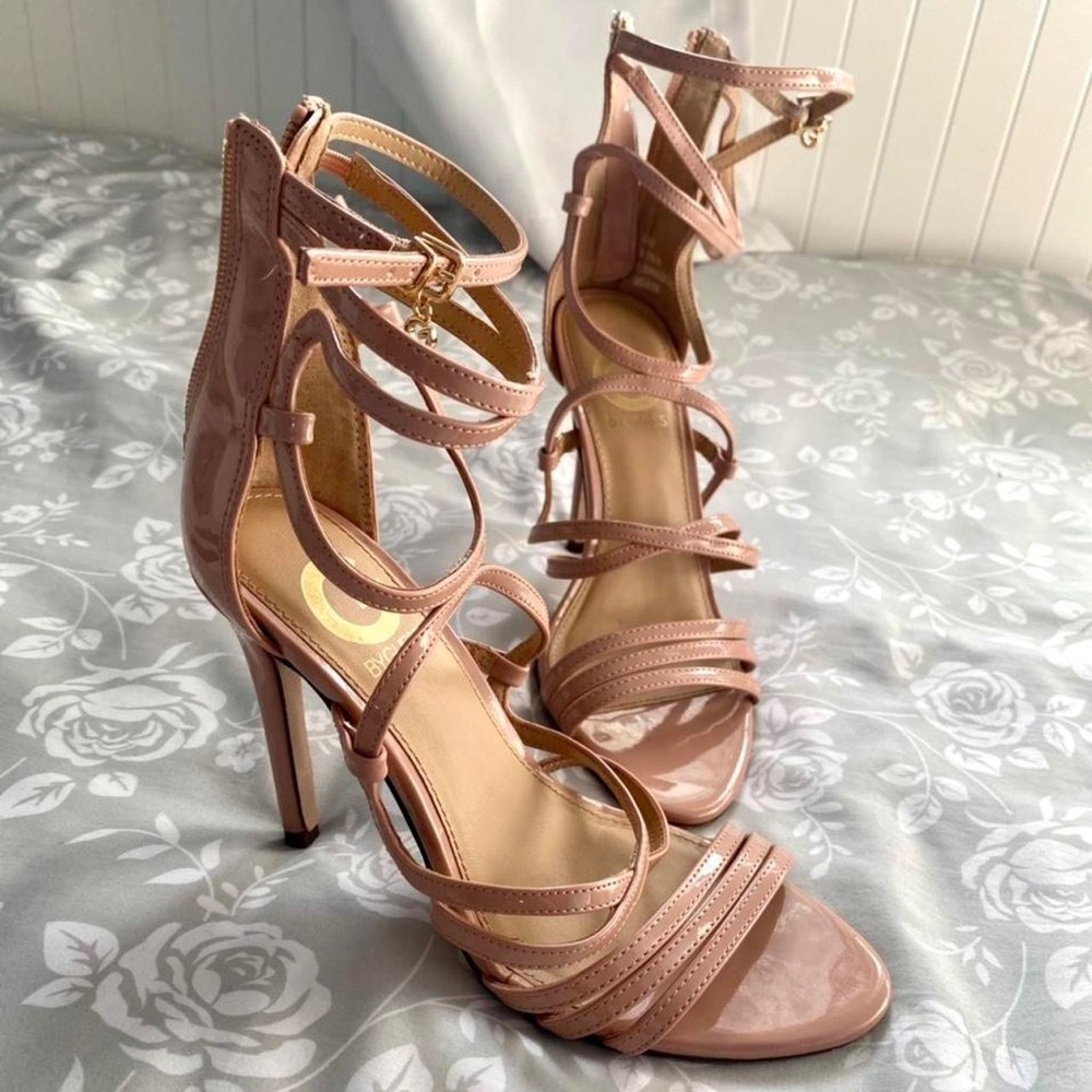 BYGUESS NUDE HEELS ✨